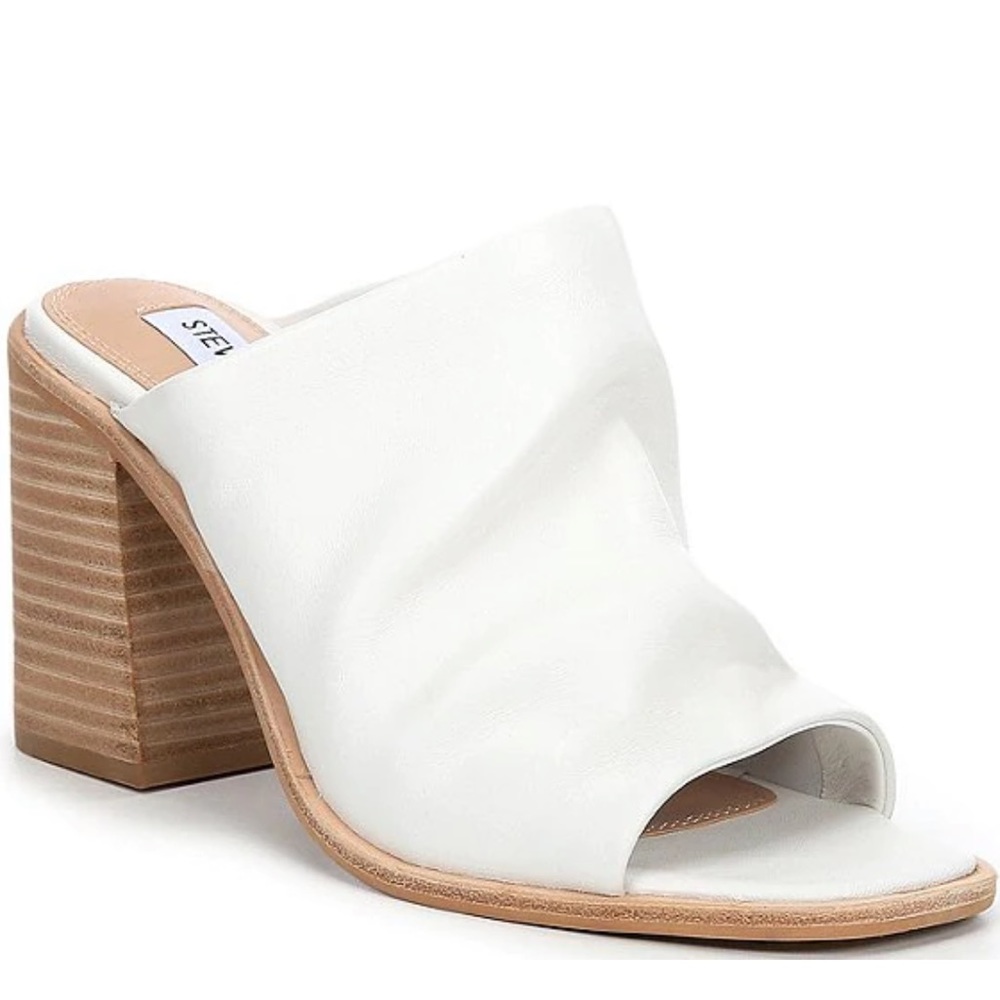 NWOT WHITE STEVE MADDEN HEELED MULES